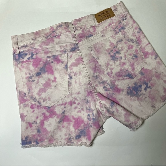 ⭐️ 3/$25 ⭐️ Levi Strauss High Rise Pink/Purple Tie Dye Shorts Size 15 - Picture 2 of 5